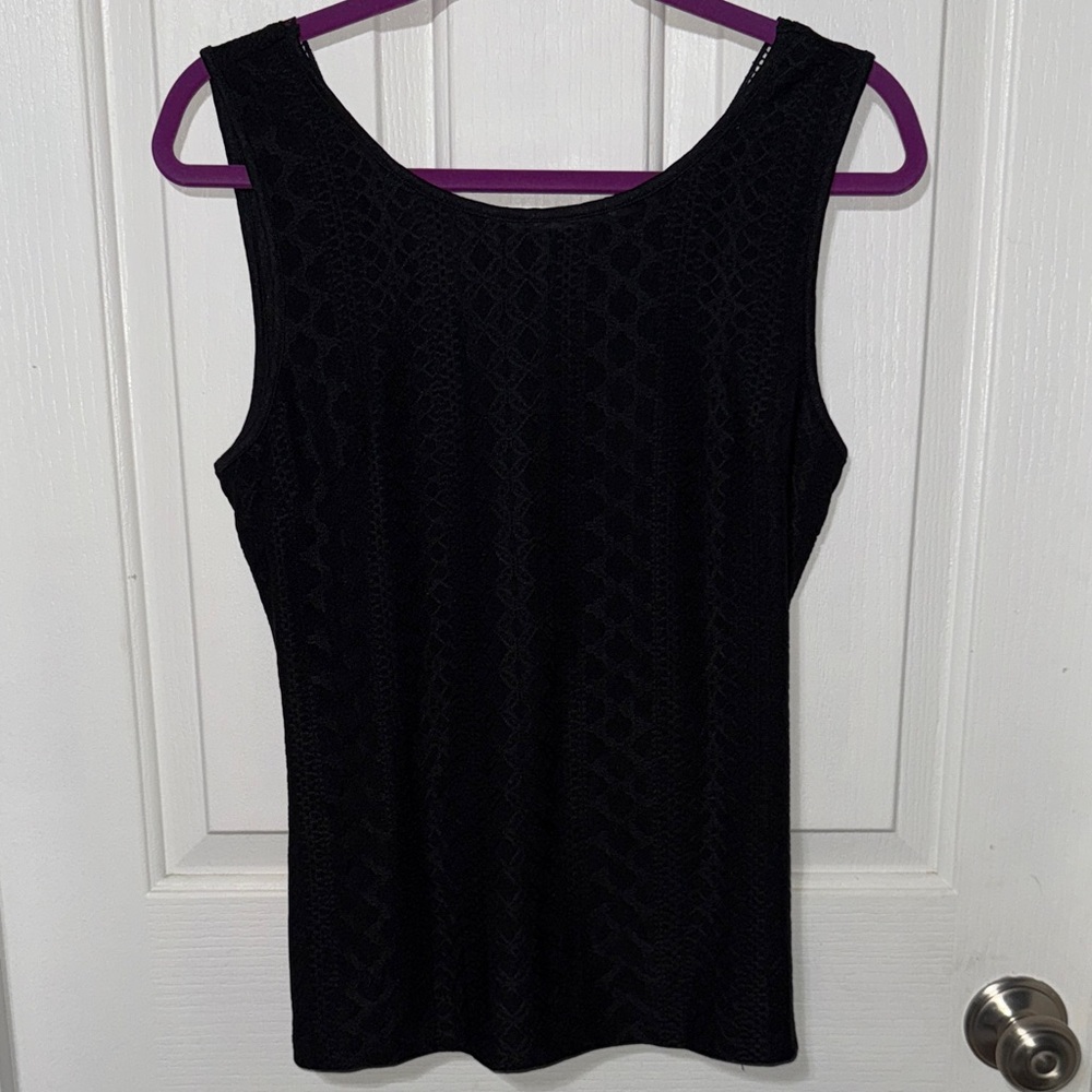💰Elegant Black Sleeveless Top NWOT